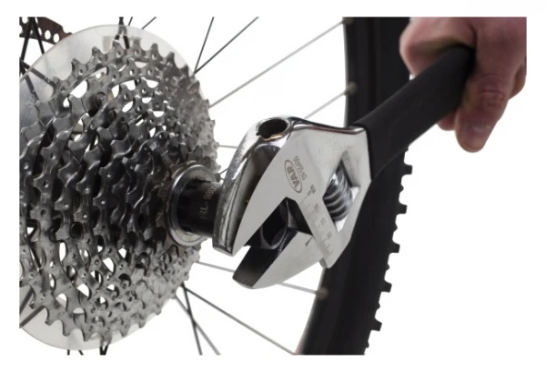 VAR Démonte Cassettes Avec Pilote 5 VAR Démonte Cassettes Avec Pilote – Image 3