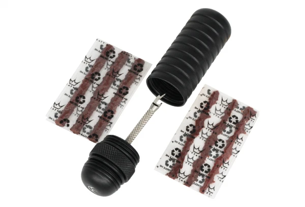 Kit De Réparation Tubeless Peaty's Holeshot Noir + 6 Mèches 3 Kit De Réparation Tubeless Peaty's Holeshot Noir + 6 Mèches