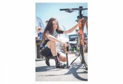 Pompe à Pied Lezyne Micro Floor Drive Digital HVG (Max 90 Psi / 6.2 Bar) Noir 9 Pompe à Pied Lezyne Micro Floor Drive Digital HVG (Max 90 Psi / 6.2 Bar) Noir -Entretien Réparation Route Soldes unnamed file 2001