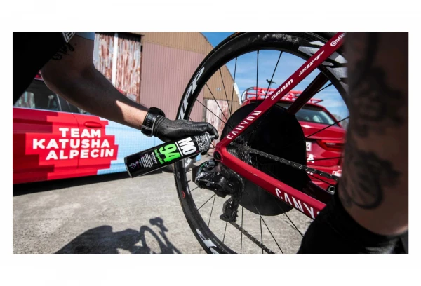 Muc-Off MUC OFF Dégripant Lubrifiant Spray Protecteur MO94 6 Muc-Off MUC OFF Dégripant Lubrifiant Spray Protecteur MO94 – Image 4