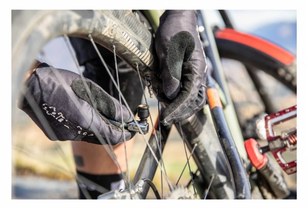 Zefal Gonfleur CO2 Zéfal EZ Big Shot Noir Argent + Cartouche De CO2 16 G 5 Zefal Gonfleur CO2 Zéfal EZ Big Shot Noir Argent + Cartouche De CO2 16 G – Image 3