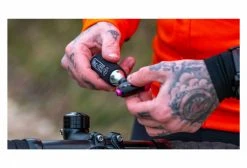 Gonfleur CO2 Muc-Off Road Inflator + 2 Cartouches CO2 16 G 8 Gonfleur CO2 Muc-Off Road Inflator + 2 Cartouches CO2 16 G -Entretien Réparation Route Soldes unnamed file 659